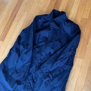 Water repellent rain coat